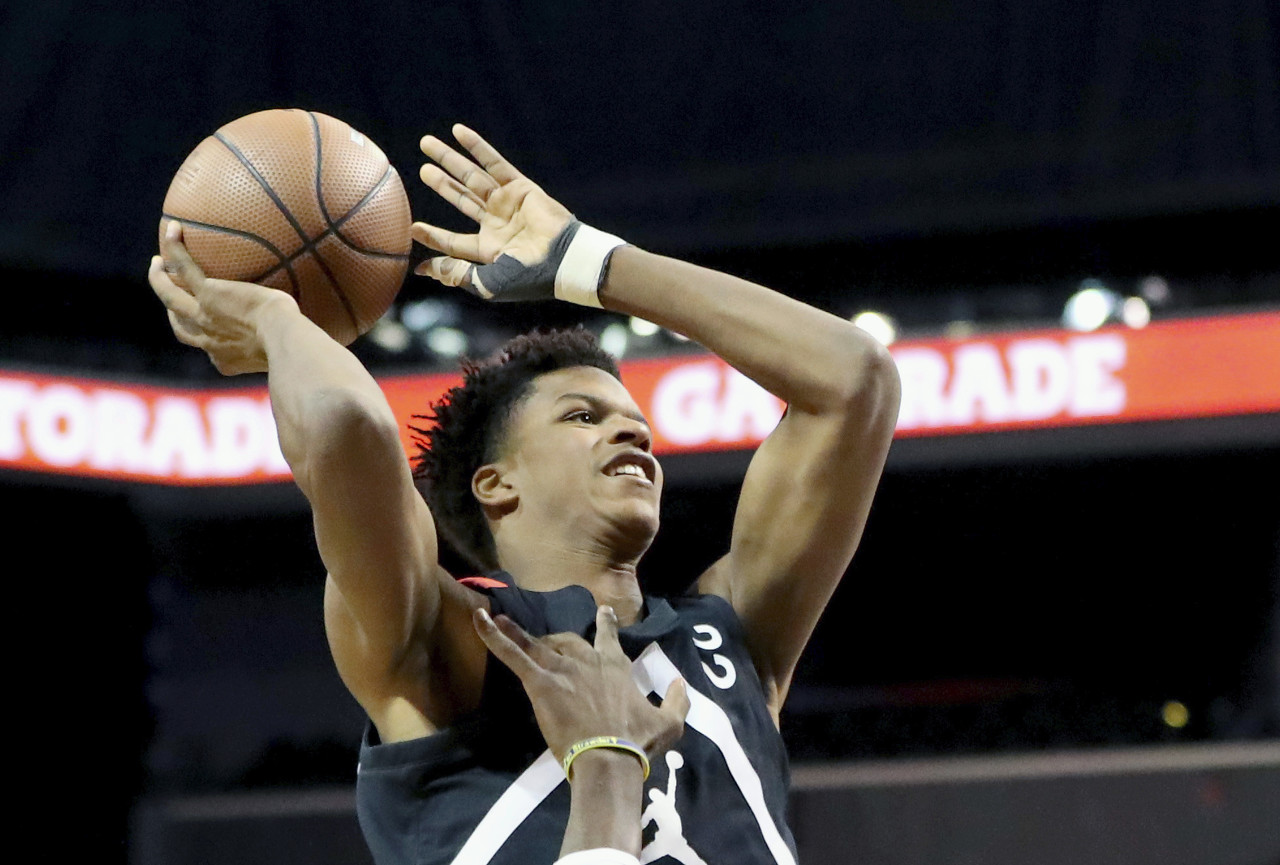 沙里夫谈试训湖人:父亲希望我留校 但我想变得更好