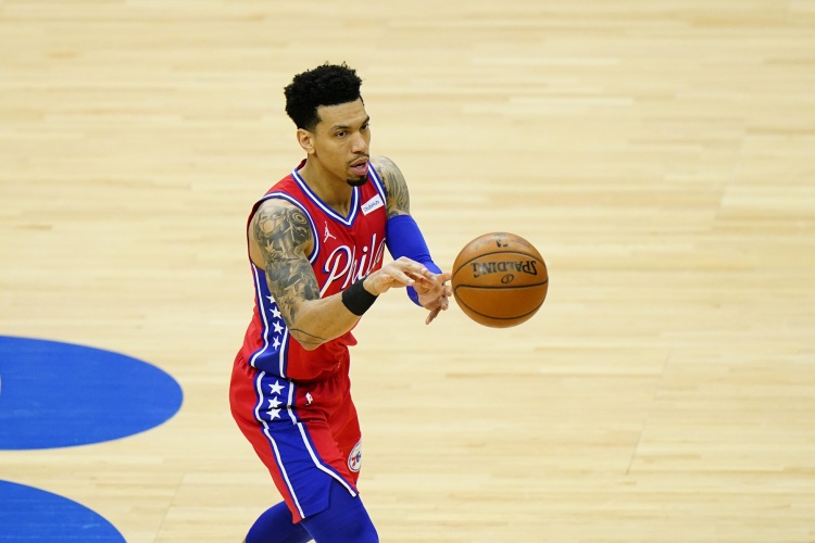 美记:76人正积极兜售铁林+23号签 想换取即战力