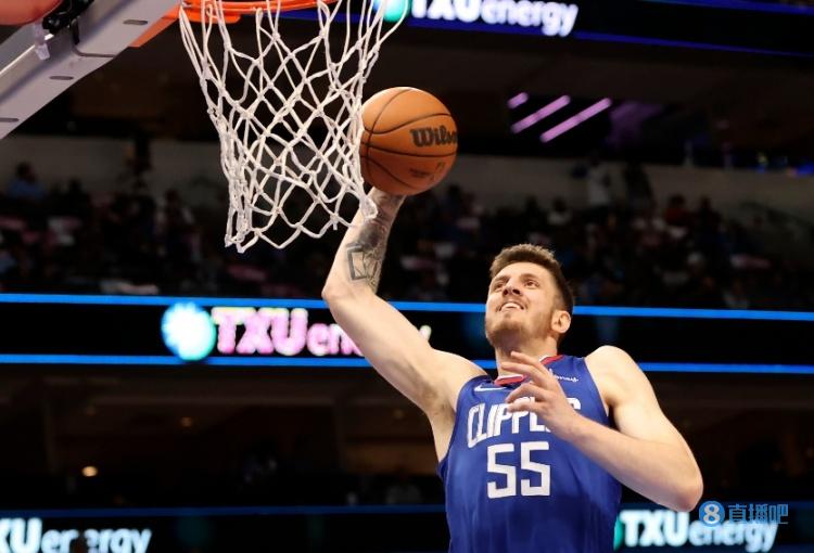 Stein：尽管多队有意哈尔滕施泰因 但后者对续约快船兴趣浓厚