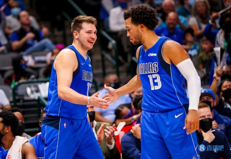 美记：布伦森选择尼克斯的原因之一是有机会成为全职控卫