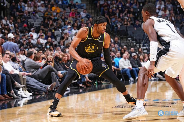 自己和库明加已经是夏联老将?穆迪:不 我还是新秀