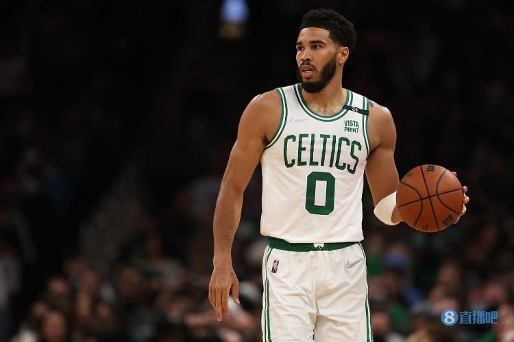 乌度卡:塔图姆面对如此高强度的防守只是个开始 这会推动他前进