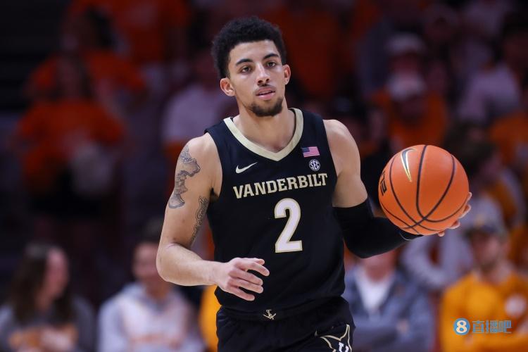 小皮蓬谈和沙里夫作队友:顶着“你父亲是某某”的压力打球不容易