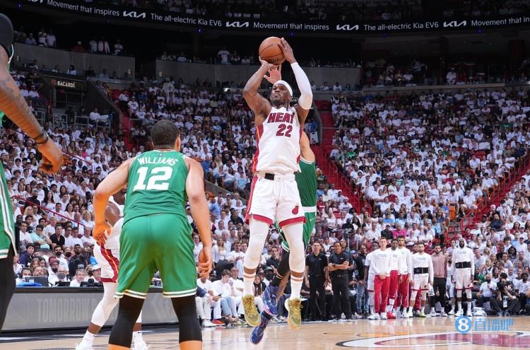 巴特勒，黑暗骑士归来