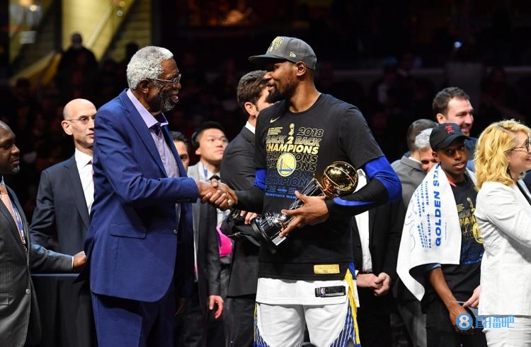 4年前的今天：勇士4-0横扫骑士夺冠 杜兰特蝉联总决赛MVP