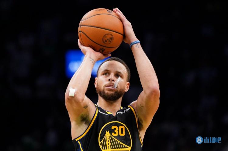 总决赛前四战库里共得137分 超乔丹创34岁及以上球员最高纪录