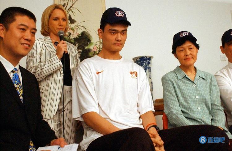 那些年在NBA选秀大会被选中的中国球员：大郅、姚明、阿联...