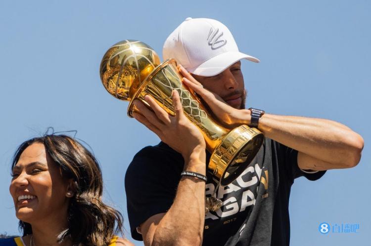 ?库里入围ESPY年度最佳男运动员&年度最佳NBA球员奖候选