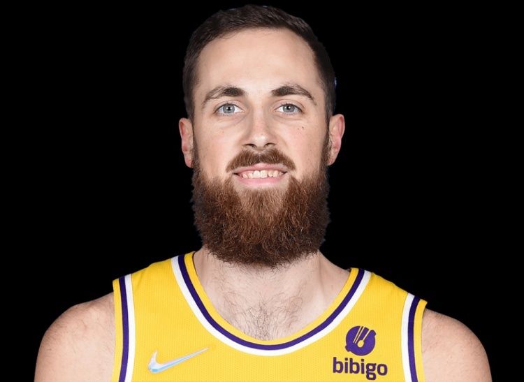 官方:湖人与中锋杰伊-赫夫签下一份Exhibit-10合同