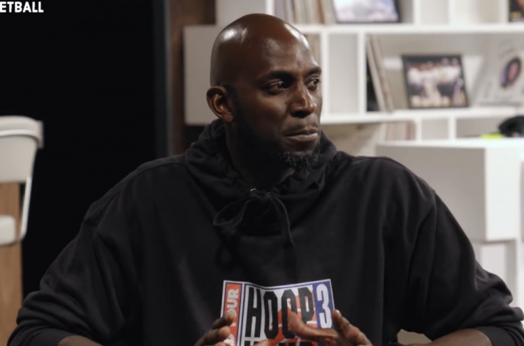 KG:希望浓眉保持身材并竞争下赛季的MVP 他该接过火炬了