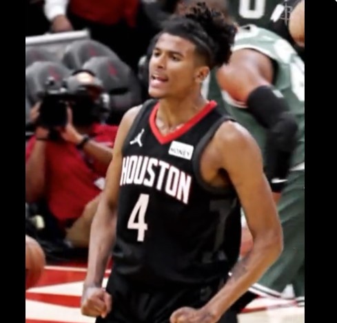 火箭官推显示:杰伦-格林将穿回4号球衣 这是他高中的号码