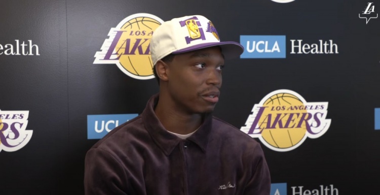 朗尼-沃克：增重后我能防守1-4号位 已准备好迎接身体对抗