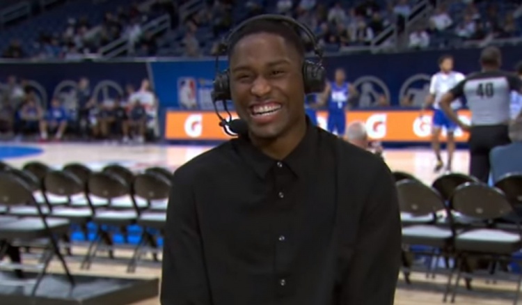 随队记者：马刺已与今年20号新秀马拉基-布兰汉姆正式签约