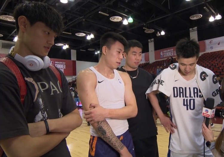 【夜谈会】你认为当今中国男篮最强首发五人组是？