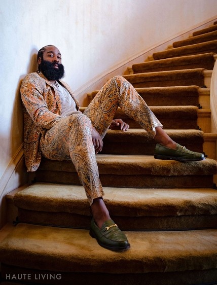 哈登:我爱篮球爱回馈社会 我在努力想办法给这个世界留下影响