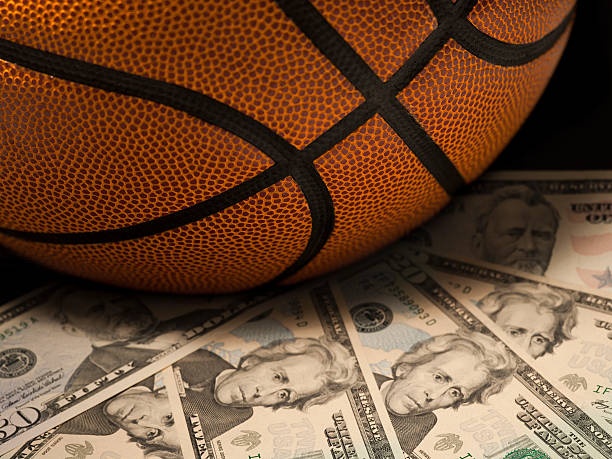 【夜谈会】你为篮球花过的最大一笔钱是多少？
