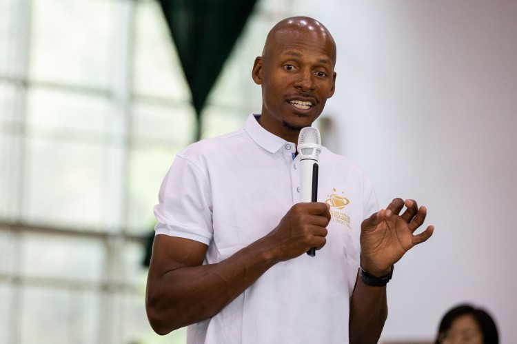 真挚的祝福!祝名人堂成员雷-阿伦47岁生日快乐?