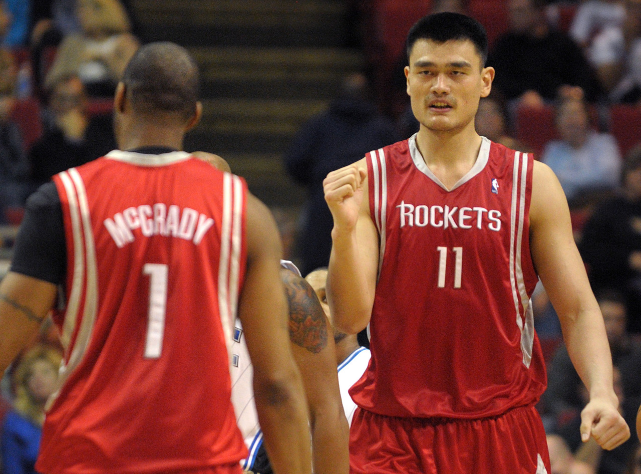 大发体育15周年之篮坛2011：小巨人退役时代终结 科比无缘联手保罗