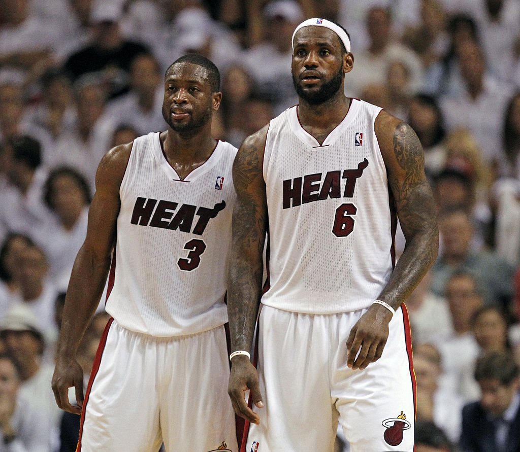 菲兹戴尔:詹姆斯曾想搞特权带人进热火更衣室 被韦德&哈队阻止