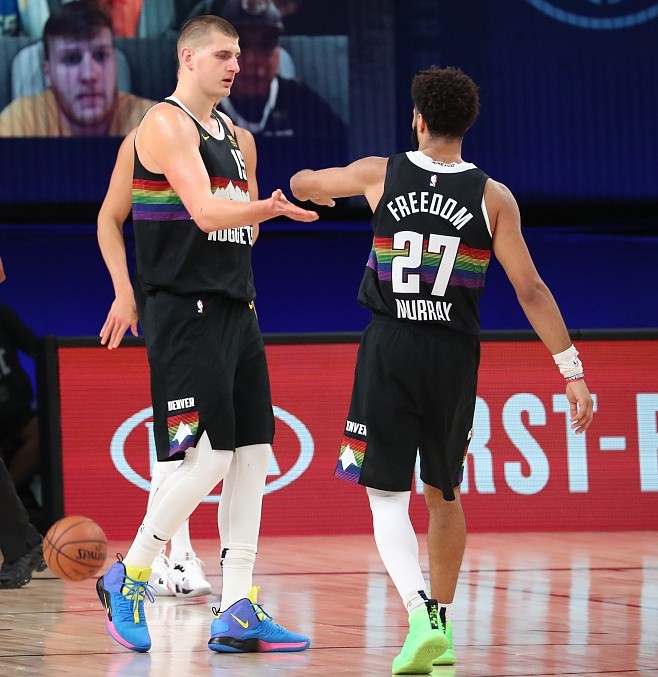 穆雷:约基奇值得他挣的每一分钱 也许他能做到三连MVP