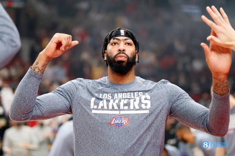 哈姆:没有不尊重詹姆斯和威少的意思 但球队没有AD不行