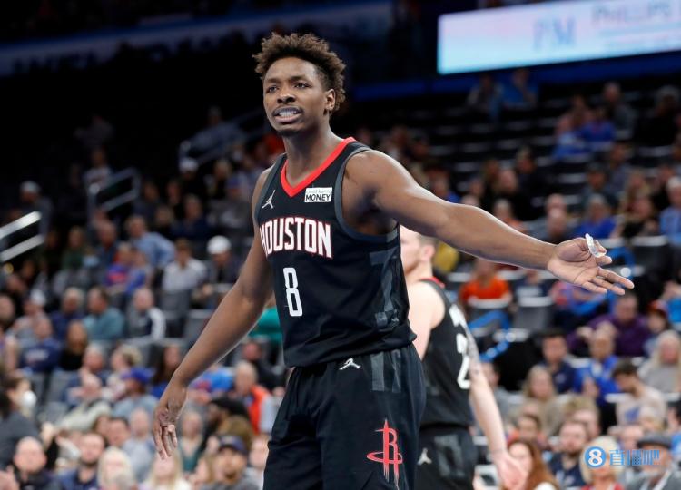 队记:泰特的合同包含激励条款 火箭拥有第三年的球队选项