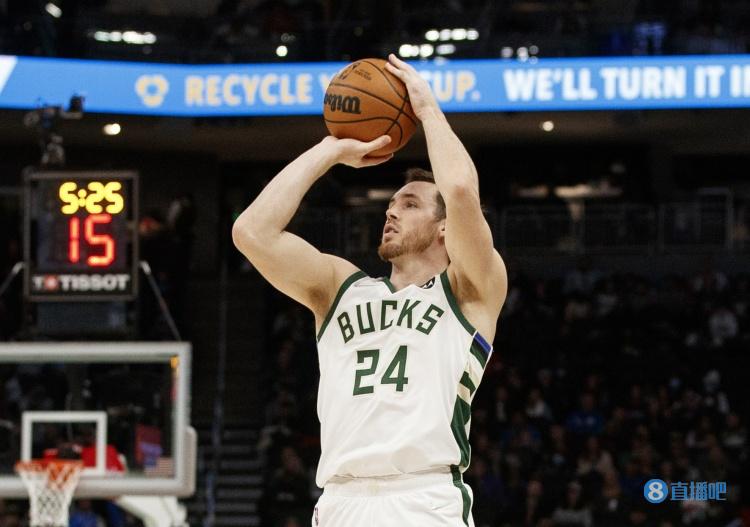 3年2850万美元!雄鹿官方:球队与康诺顿达成多年提前续约合同