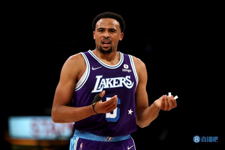 Mannix：湖人队内部把霍顿-塔克看成了乔丹 可过去一年他退步了