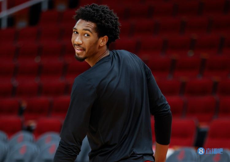 火箭出品!A-布鲁克斯全场砍25分7板2助0失误 猛龙轻取76人