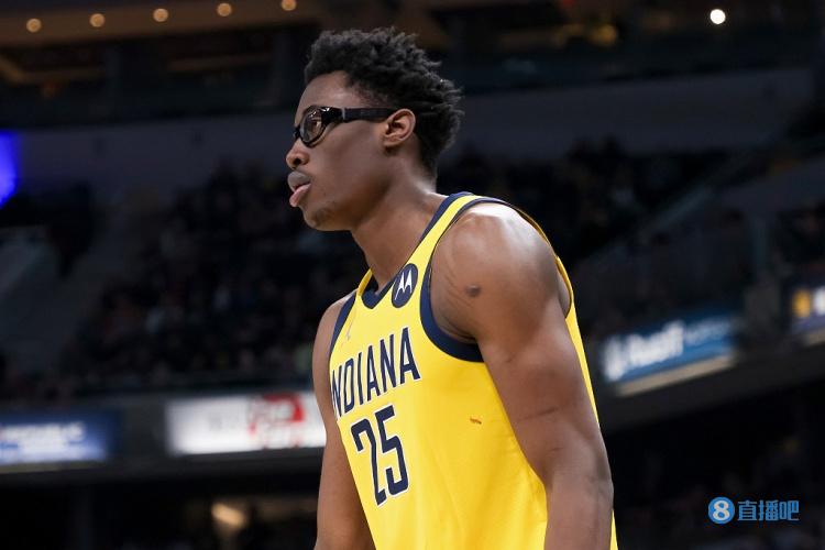 队记:步行者给杰伦-史密斯提供的是3年合同 最后一年为球员选项