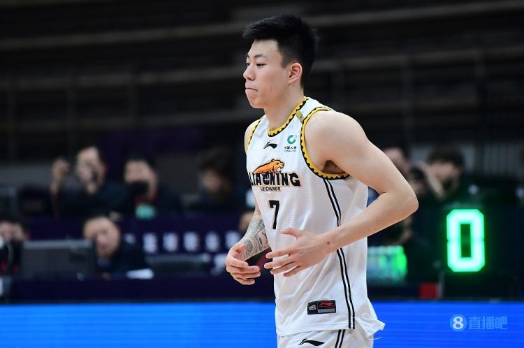 别回来了!中国新星张镇麟正式进入太阳夏联名单