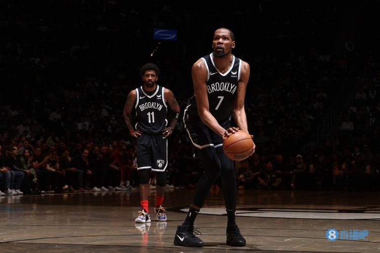 记者透露KD想离队原因：首轮被横扫 球队与欧文关系恶化