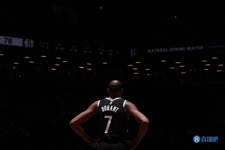 名记:篮网没有得到足够交易杜兰特的报价 将继续与其他球队交谈