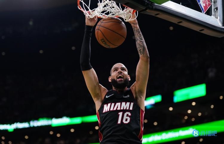 帕特-莱利：科雷布-马丁能打很多位置 很高兴他能够续约