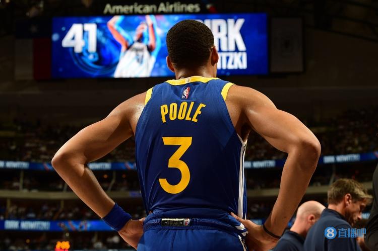 队记：勇士今年可不续约任何人 看年轻球员打一年然后做最终决定