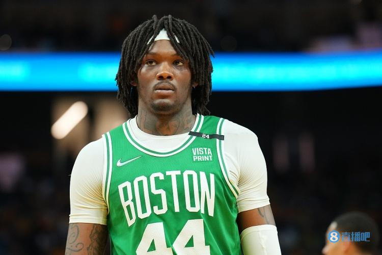 美记:季后赛带伤出战后罗威膝盖伤势没有反复 目前感觉良好