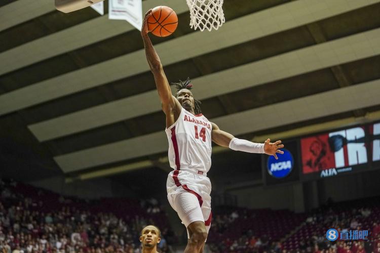 基翁-埃利斯：努力打球若球队赢得胜利 其他事情就会水到渠成