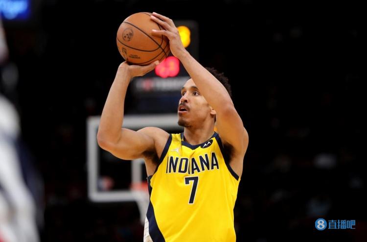 队记：绿军曾打听布罗格登更衣室举止 评估他会如何应对替补角色