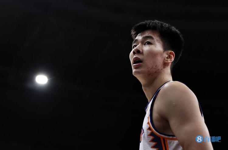 宋翔:郭昊文左脚轻微扭伤 争取能赶上后边比赛