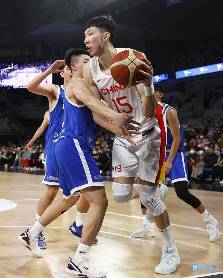 降维打击!周琦出战20分钟轻松取下16分10板5助