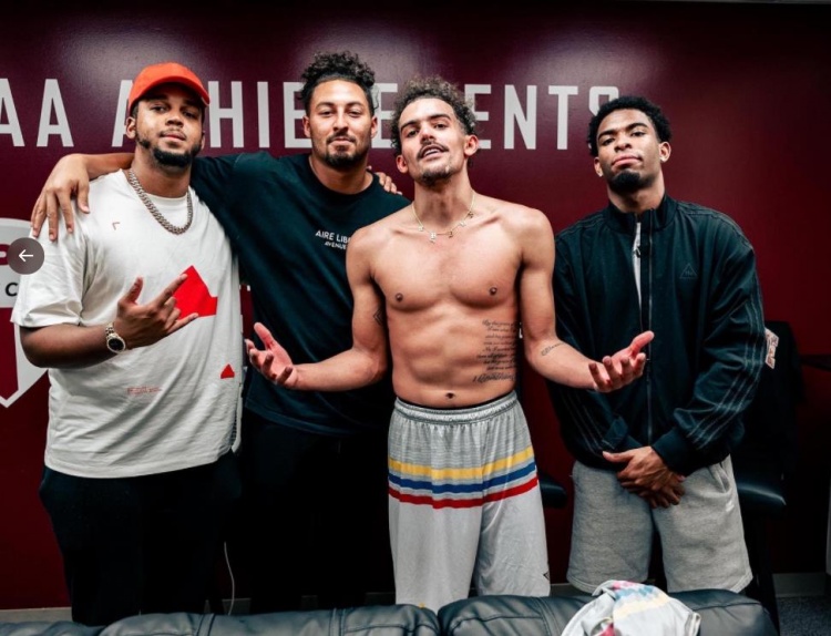 克六发推感谢特雷-杨出战其联赛:年轻的传奇 你让整个城市?