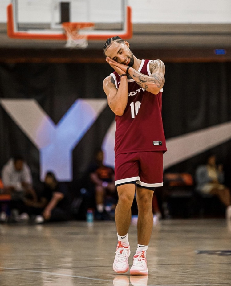 ?这也可以偷!阿尔瓦拉多:我必须偷库里的这个庆祝动作