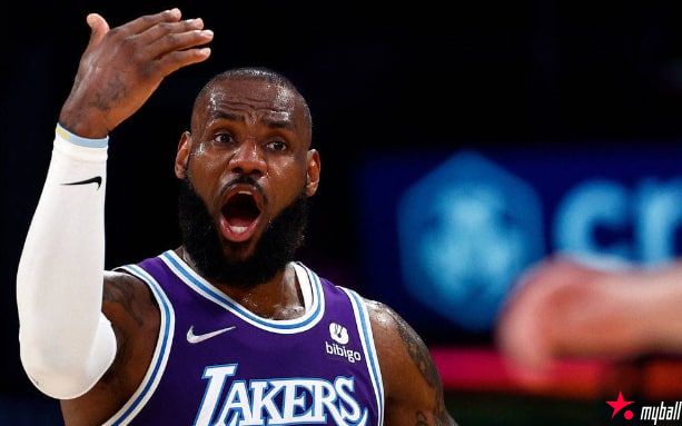 迈博体育 曝骑士希望迎回老詹,续约湖人还是回归骑士?