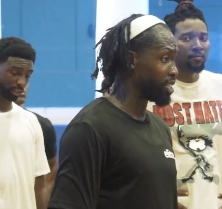 贝弗利告诉小球员：你们没有乔治西卡那样的球权 找准自己的定位