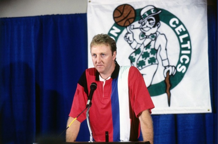 30年前的今天:“大鸟”拉里-伯德正式宣布退役!