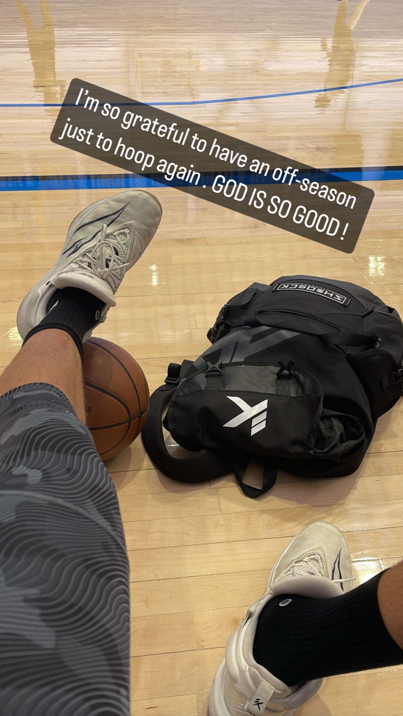 克莱晒训练照:很感激这个休赛期可以一直打球