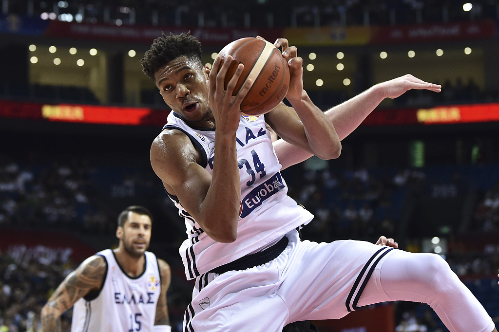 解除限制！希腊男篮：字母哥&字母哥哥&泰勒-多西正式归队训练