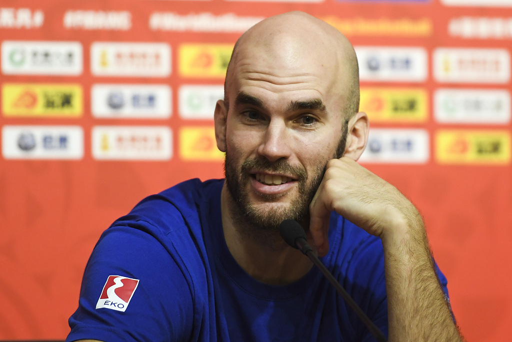 卡拉西斯:字母哥是世界最具统治力的球员 他能使一切变得容易