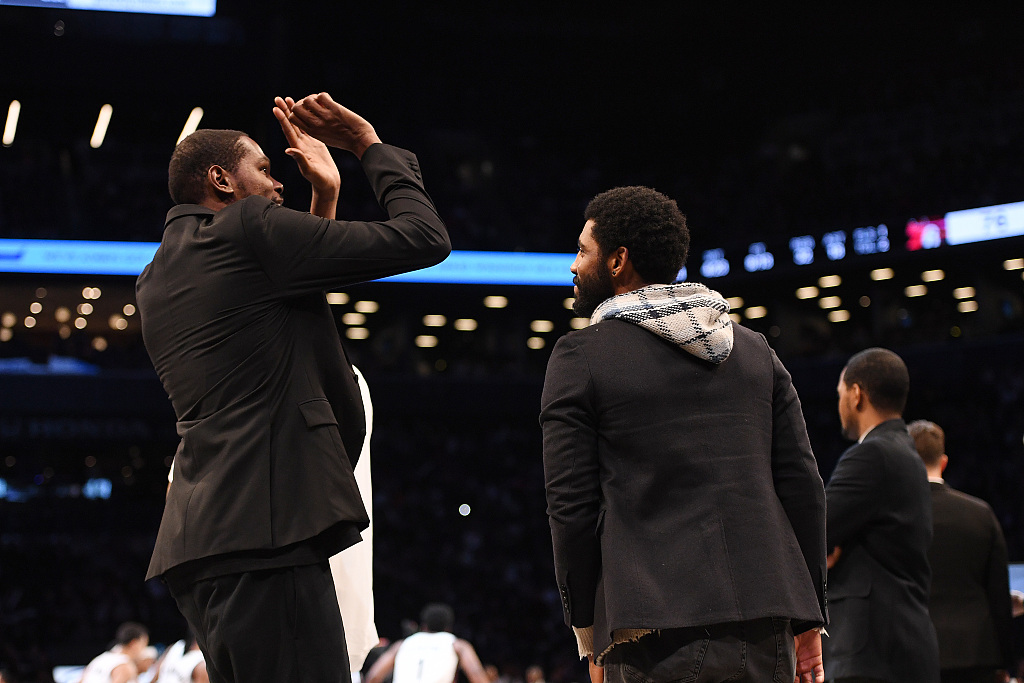 美记：赛程发布延迟可能是因为联盟在观望是否有大交易会发生