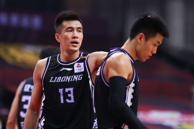 鲁媒：郭艾伦申请交易不会影响高诗岩和山东之间的谈判